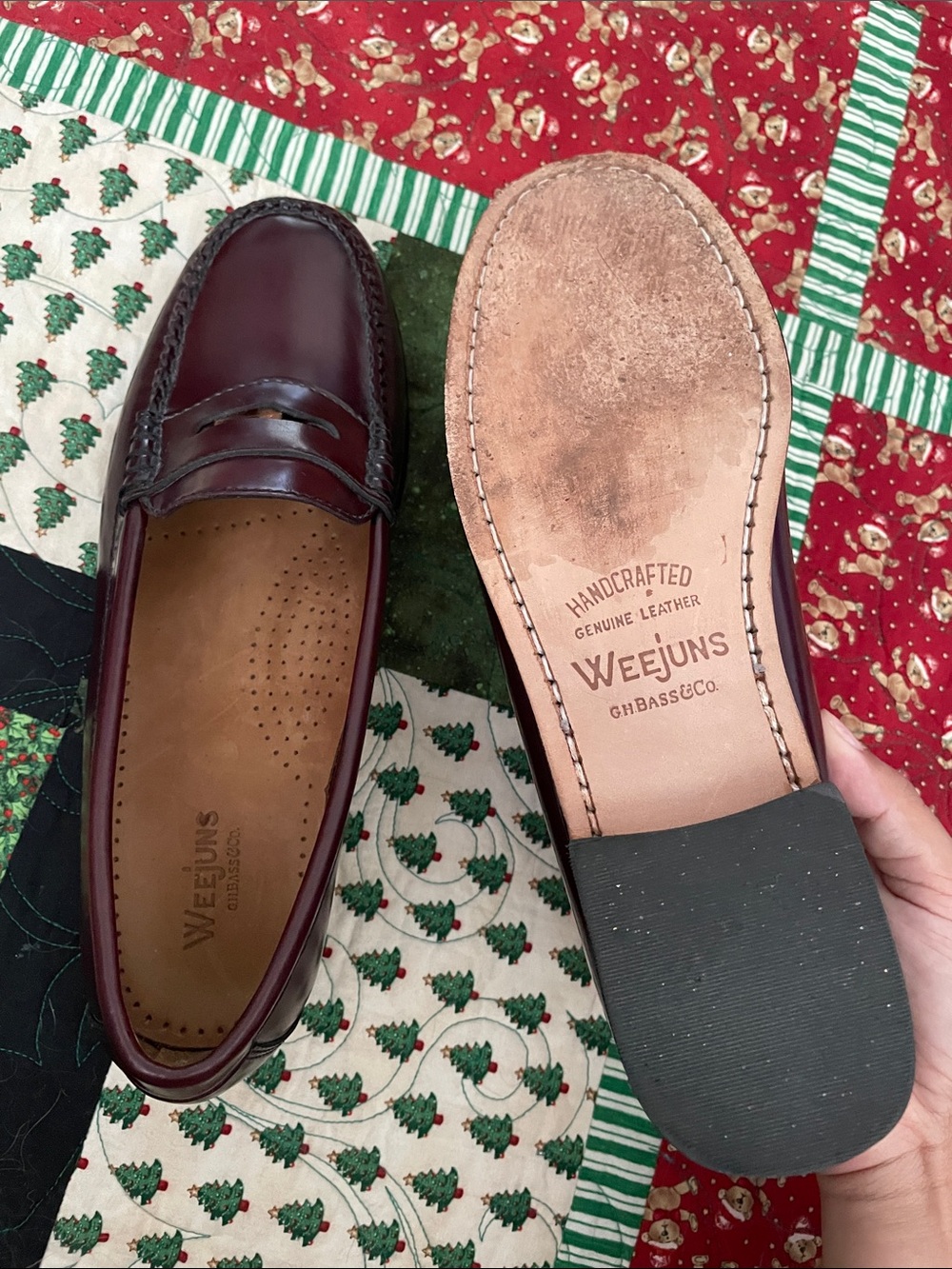 G.H. Bass & Co. Women's Burgundy Penny Loafers Size 7M - Picture 3 of 13